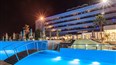 foto vecerne osvetlenie bazena hotel Olympian Bay Grand Resort, stredisko Leptokarya, Olympska riviera, Grecko