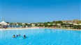 foto bazen hotela Mimose Beach Village v Badesi na talianskom ostrove Sardinia
