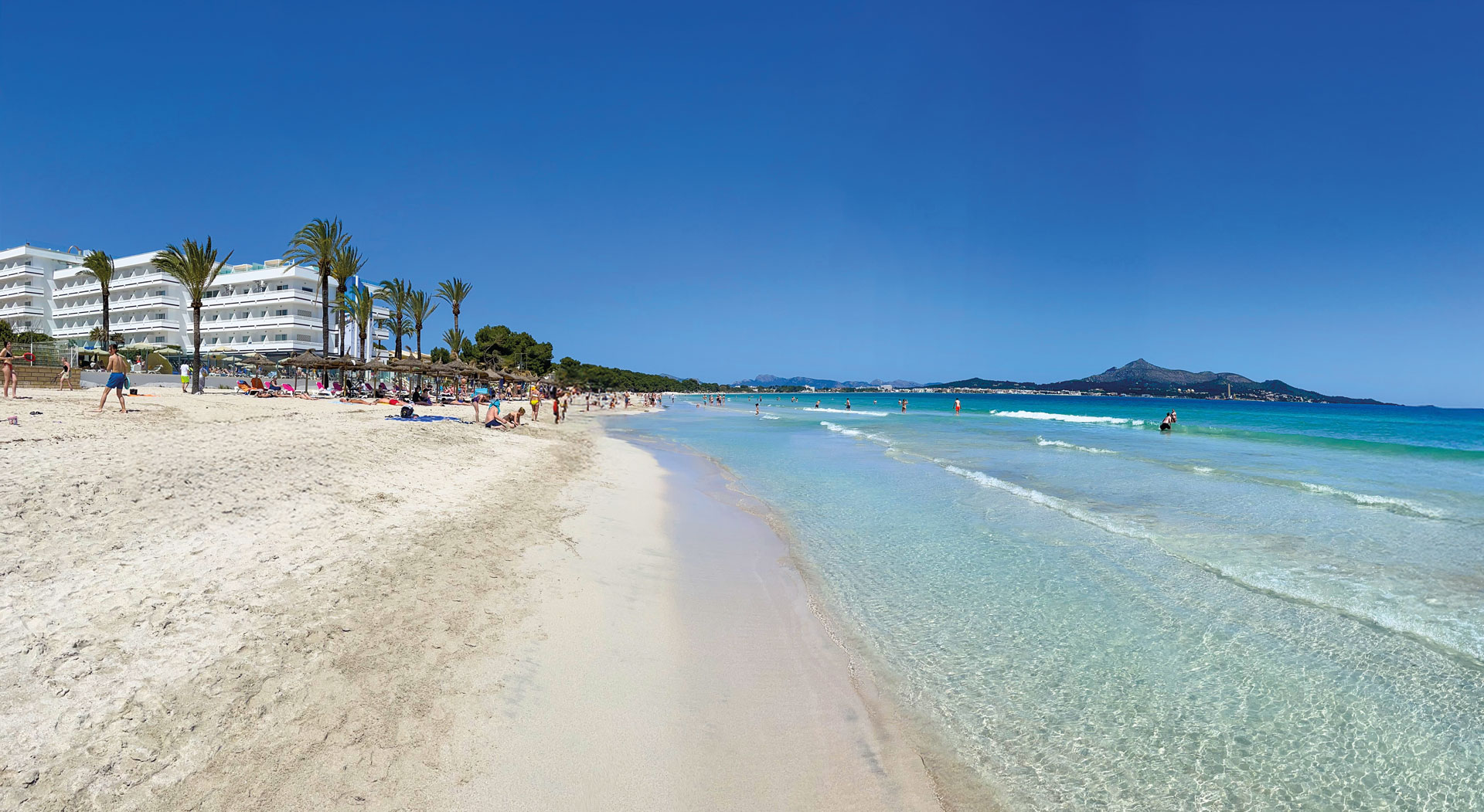 foto plaz hotela Condesa v stredisku Playa de Muro na spanielskom ostrove Malorka