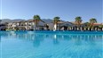 foto Bazen s umelymi vlnami rezortu White Olive Marine Aquapark na gréckom ostrove Kos